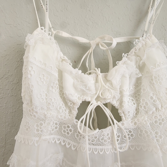 For Love And Lemons Cameron White Eyelet Midi Dress Size Large NWT! - Picture 7 of 7